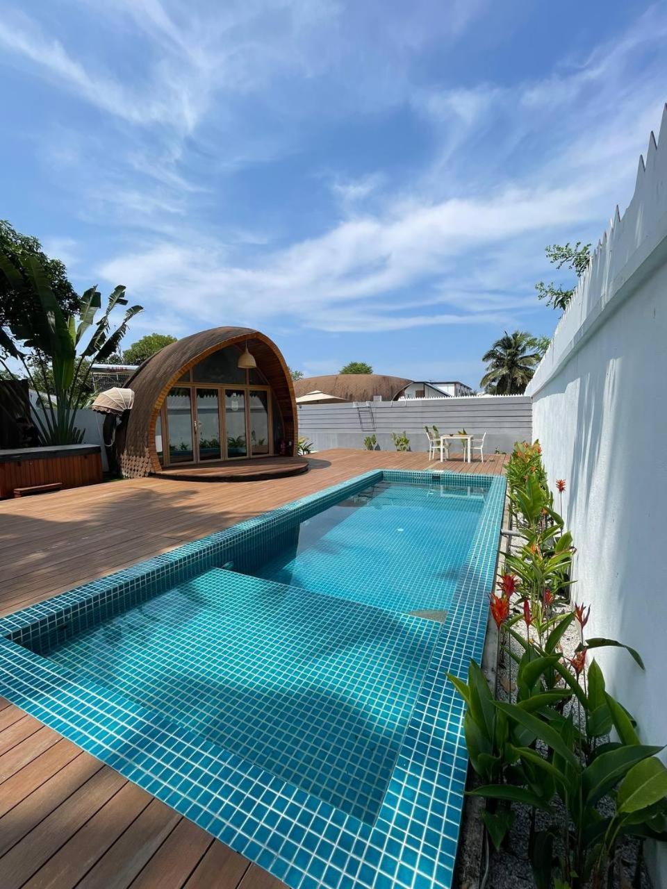 Hotel Found Mansion à Pantai Cenang  Extérieur photo
