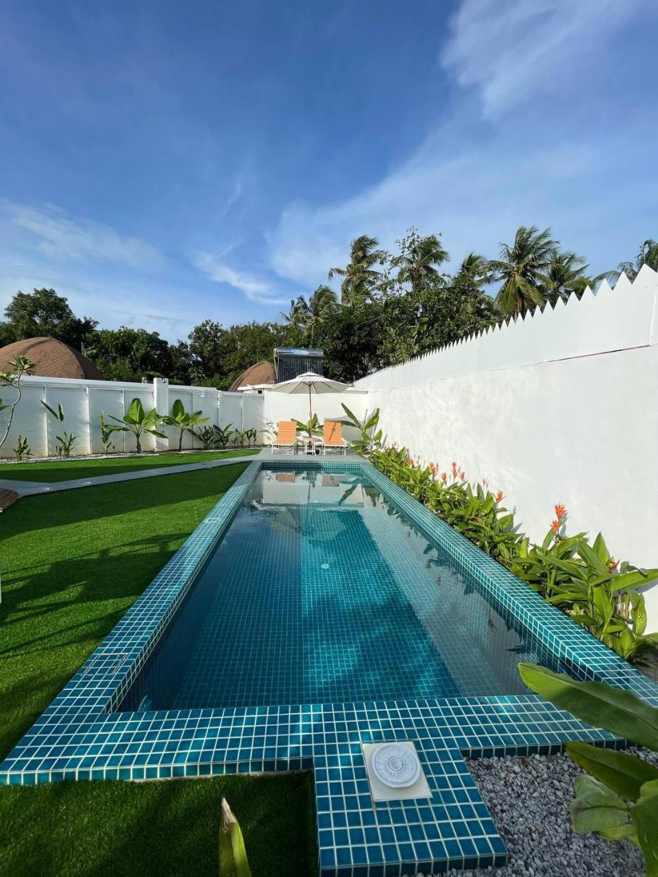 Hotel Found Mansion à Pantai Cenang  Extérieur photo