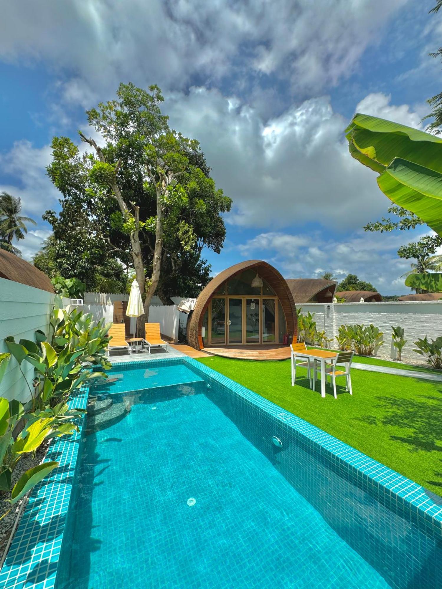 Hotel Found Mansion à Pantai Cenang  Extérieur photo